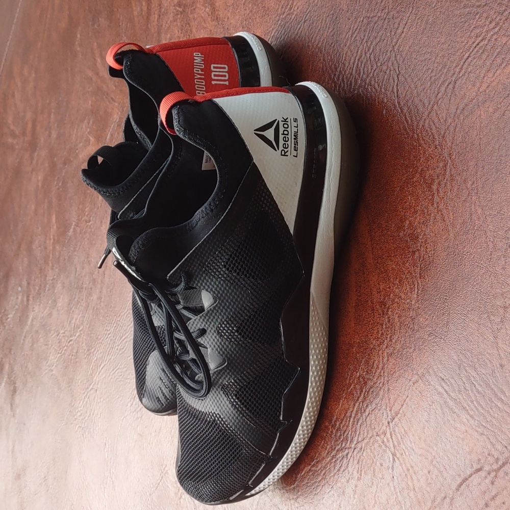 "Reebok" Les Mills "Pump 100". Size 10.